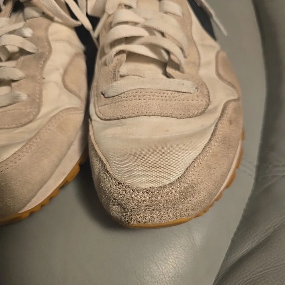 Nike Air Pegasus 83 Men's Size 12 DH8229-101‎ White/Navy/Gum Soles Retro